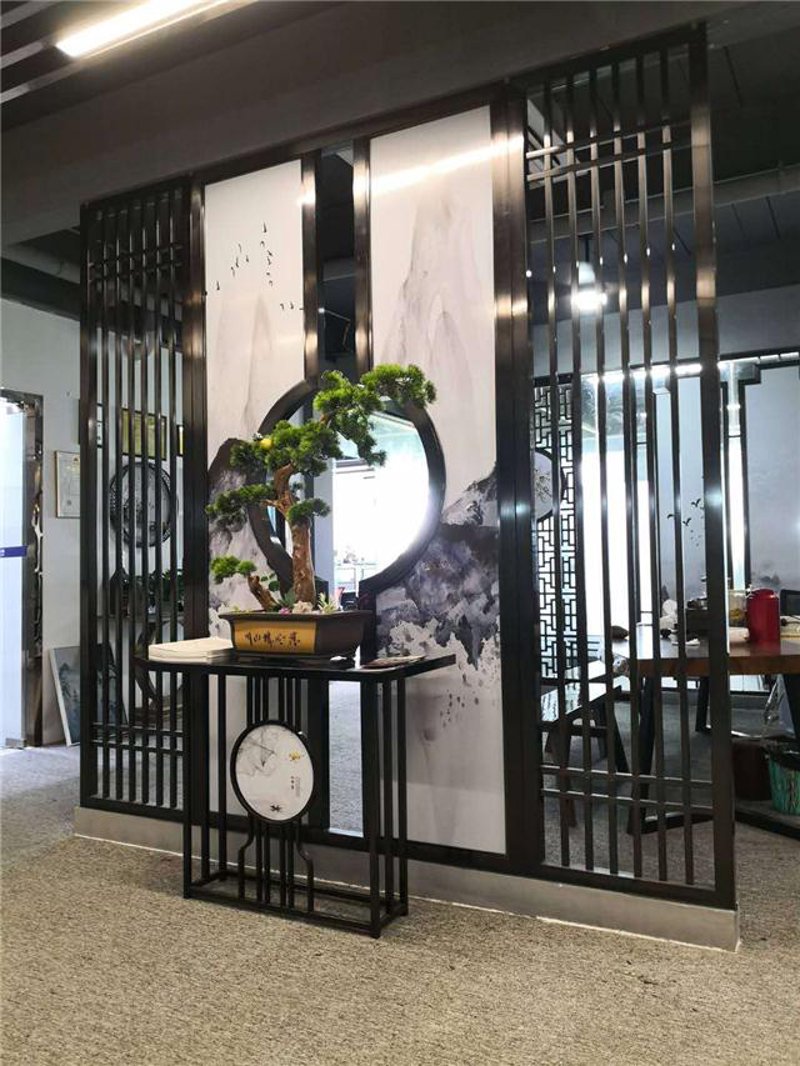 不锈钢屏风在现代办公室空间中的优雅演绎